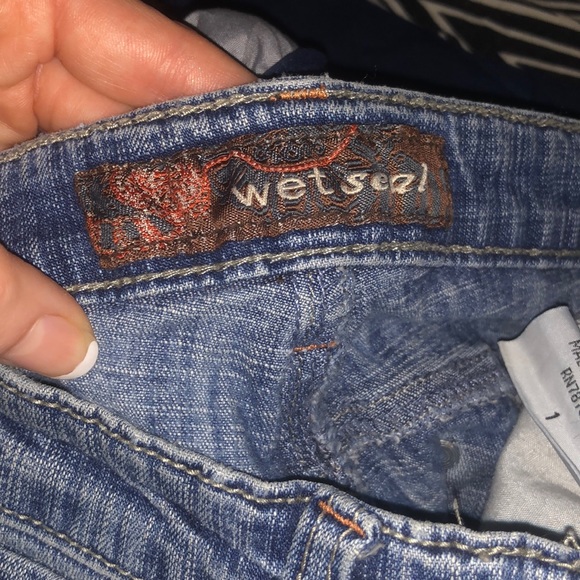 Wet seal jeans 👖 - Picture 4 of 4